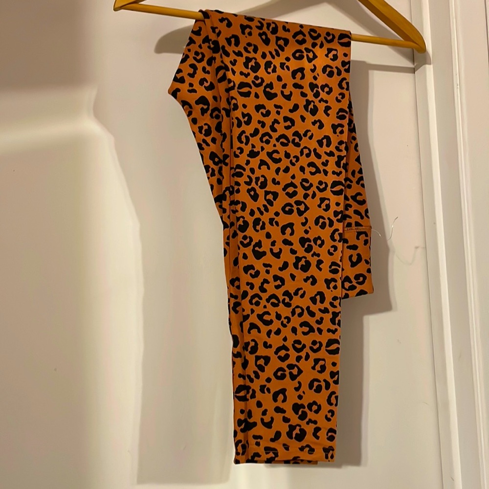Wild Fable Leopard Leggings